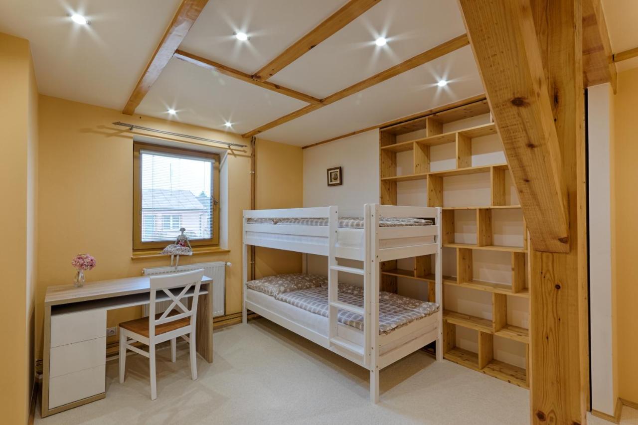 Homestay Romance